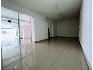 Foto 6 de Ponceano, Local Comercial en renta, 130 m2, 3 ambientes, 4 baños, 3 parqueaderos
