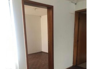 Foto 4 de La Carolina, Oficina en renta, 350 m2, 7 ambientes, 3 baños, 2 parqueaderos