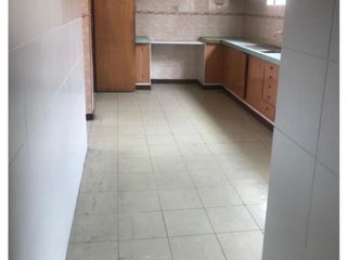 Foto 11 de La Carolina, Oficina en renta, 350 m2, 7 ambientes, 3 baños, 2 parqueaderos
