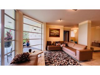 Foto 3 de Lomas de Monteserrín, Casa en venta, 600 m2, 4 habitaciones, 4 baños, 4 parqueaderos