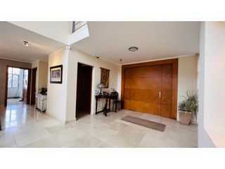 Foto 12 de Lomas de Monteserrín, Casa en venta, 600 m2, 4 habitaciones, 4 baños, 4 parqueaderos