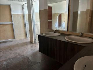 Foto 7 de Sangolqui, Local Comercial en renta, 100 m2, 1 ambiente, 2 baños, 2 parqueaderos