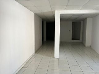 Sangolqui, Local Comercial en renta, 130 m2, 1 ambiente, 2 baños, 1 parqueadero