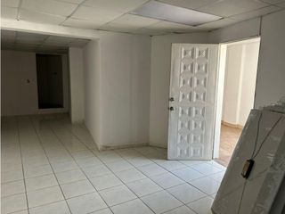 Foto 3 de Sangolqui, Local Comercial en renta, 130 m2, 1 ambiente, 2 baños, 1 parqueadero