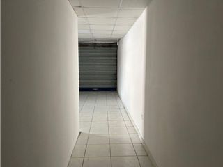Foto 21 de Sangolqui, Local Comercial en renta, 130 m2, 1 ambiente, 2 baños, 1 parqueadero