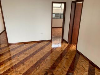 Las Casas, Oficina en renta, 140 m2, 8 ambientes, 3 baños, terraza