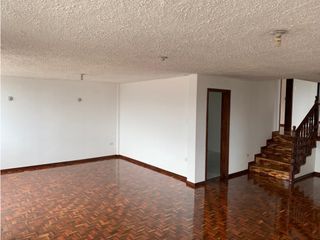 Las Casas, Oficina en renta, 140 m2, 8 ambientes, 3 baños, terraza