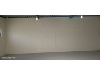 Foto 6 de El Condado, Galpón en renta, 120 m2, 1 ambiente, 1 baño, 8 parqueaderos