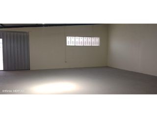 Foto 1 de El Condado, Galpón en renta, 120 m2, 1 ambiente, 1 baño, 8 parqueaderos