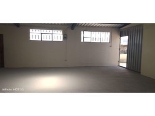 Foto 5 de El Condado, Galpón en renta, 120 m2, 1 ambiente, 1 baño, 8 parqueaderos