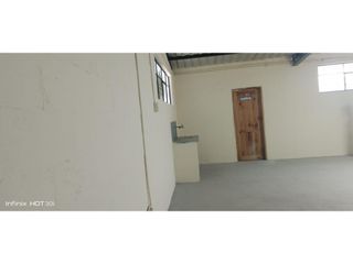 Foto 9 de El Condado, Galpón en renta, 120 m2, 1 ambiente, 1 baño, 8 parqueaderos