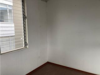 Foto 15 de Rumipamba, Oficina en renta, 223 m2, 7 divisiones, 2 baños, 2 parqueaderos