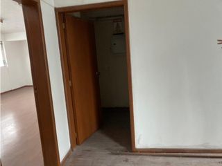 Foto 2 de Rumipamba, Oficina en renta, 223 m2, 7 divisiones, 2 baños, 2 parqueaderos