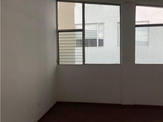 Foto 22 de Rumipamba, Oficina en renta, 223 m2, 7 divisiones, 2 baños, 2 parqueaderos