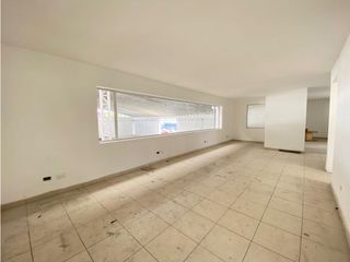 Foto 22 de Carcelén, Galpón en renta, 2169 m2, 5 ambientes, 5 baños
