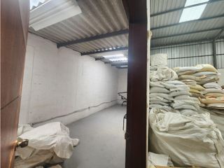 Foto 11 de Solca, Bodega en renta, 160 m2, 2 ambientes, 1 baño, 1 parqueadero