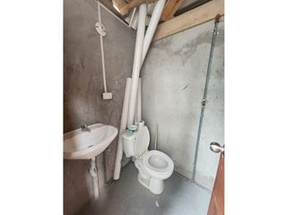 Foto 10 de Solca, Bodega en renta, 160 m2, 2 ambientes, 1 baño, 1 parqueadero
