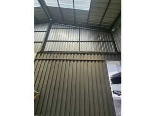 Foto 6 de Solca, Bodega en renta, 160 m2, 2 ambientes, 1 baño, 1 parqueadero