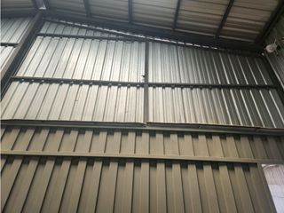 Foto 7 de Solca, Bodega en renta, 160 m2, 2 ambientes, 1 baño, 1 parqueadero