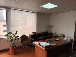 La Colón, Oficina en renta, 80 m2, 4 ambientes, 1 baño, 1 parqueadero