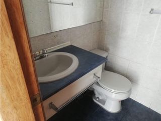 Granda Centeno, Oficina en renta, 85 m2, 2 ambientes, 1 baño, 1 parqueadero