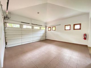 Foto 18 de Cumbaya, Casa en renta, 500 m2, 4 habitaciones, 6 baños, 2 parqueaderos