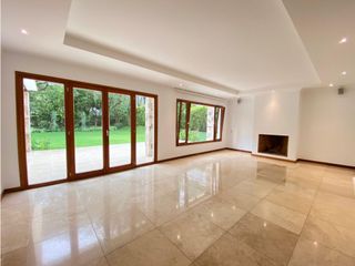 Foto 7 de Cumbaya, Casa en renta, 500 m2, 4 habitaciones, 6 baños, 2 parqueaderos
