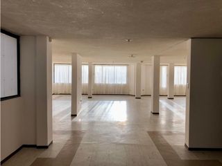 Unión Nacional , Bodega en renta, 220 m2, 2 ambientes, 3 baños, 1 parqueadero