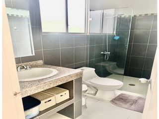 Foto 7 de Jama, Manabí, Casa en renta, 250 m2, 4 habitaciones, 5 baños, 2 parqueaderos