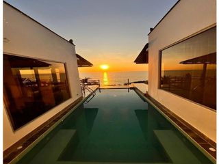 Foto 21 de Jama, Manabí, Casa en renta, 250 m2, 4 habitaciones, 5 baños, 2 parqueaderos