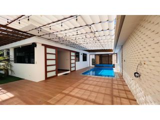 Foto 24 de Monteserrín, Casa en  Renta , 380m2, 4 habitaciones , 4 baños , 1 parqueadero