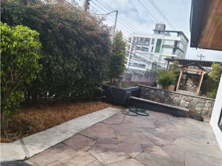 Foto 3 de Monteserrín Casa en Renta, 356m2, 4 Habitaciones, 4 Baños, 5 Parqueadero
