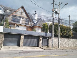 Foto 1 de Monteserrín Casa en Renta, 356m2, 4 Habitaciones, 4 Baños, 5 Parqueadero