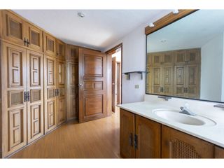 Foto 33 de El Batan, Casa en  Venta , 1470m2, 5 habitaciones, 9 baños