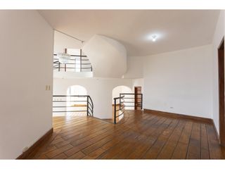 Foto 6 de El Batan, Casa en  Venta , 1470m2, 5 habitaciones, 9 baños