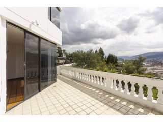 Foto 20 de El Batan, Casa en  Venta , 1470m2, 5 habitaciones, 9 baños