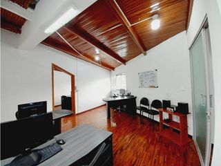 Foto 4 de Jipijapa, Oficina en  Renta, 138m2, 6 ambientes , 1 baño , 1 parqueadero