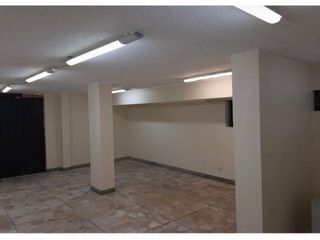 La Mariscal , Oficina en  renta , 150m2, 2 ambientes , 1 baño , 1 parqueadero