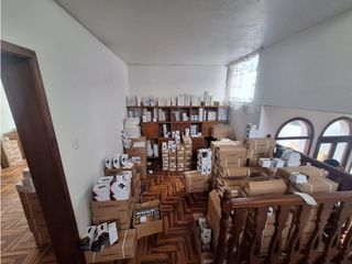 Foto 6 de La Kennedy, Oficina en Renta, 100m2,2 ambientes 1 baño