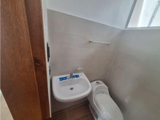 Foto 15 de El Eden, Galpón en  Renta , 485m2, 3ambientes , 3 baños