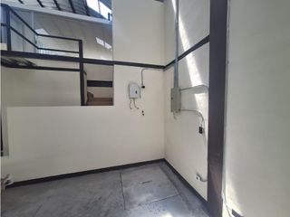 Foto 5 de El Eden, Galpón en  Renta , 485m2, 3ambientes , 3 baños