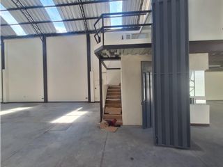 Foto 5 de El Eden, Galpón en Renta , 485m2, 3 ambientes ,4 parqueaderos
