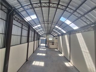 Foto 13 de El Eden, Galpón en Renta , 485m2, 3 ambientes ,4 parqueaderos