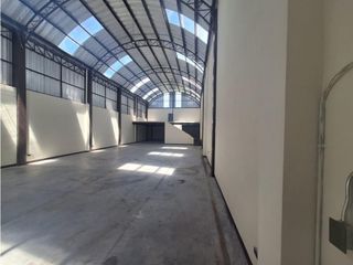 Foto 10 de El Eden, Galpón en Renta , 485m2, 3 ambientes ,4 parqueaderos