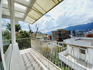 Foto 7 de Bellavista, Casa en Renta, 280m2, 3 habitaciones, 2 parqueaderos