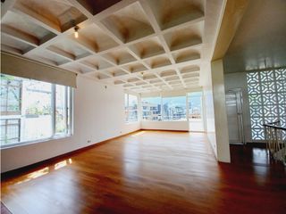 Foto 8 de Bellavista, Casa en Renta, 280m2, 3 habitaciones, 2 parqueaderos