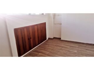 Foto 14 de La Orellana, Oficina en Renta, 150m2, 6 ambientes