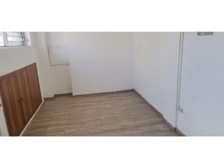 Foto 11 de La Orellana, Oficina en Renta, 150m2, 6 ambientes