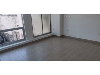 Foto 1 de La Orellana, Oficina en Renta, 125m2, 5 ambientes