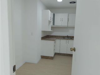 Foto 3 de La Coruña, Oficina en  Renta, 160m2, 3 ambientes
